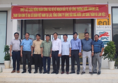 Đoàn công tác Bộ Kế hoạch đầu tư, Bộ Công thương nước CHDCND Lào đến thăm và làm việc tại Tổng kho Xăng dầu Hòa Khánh